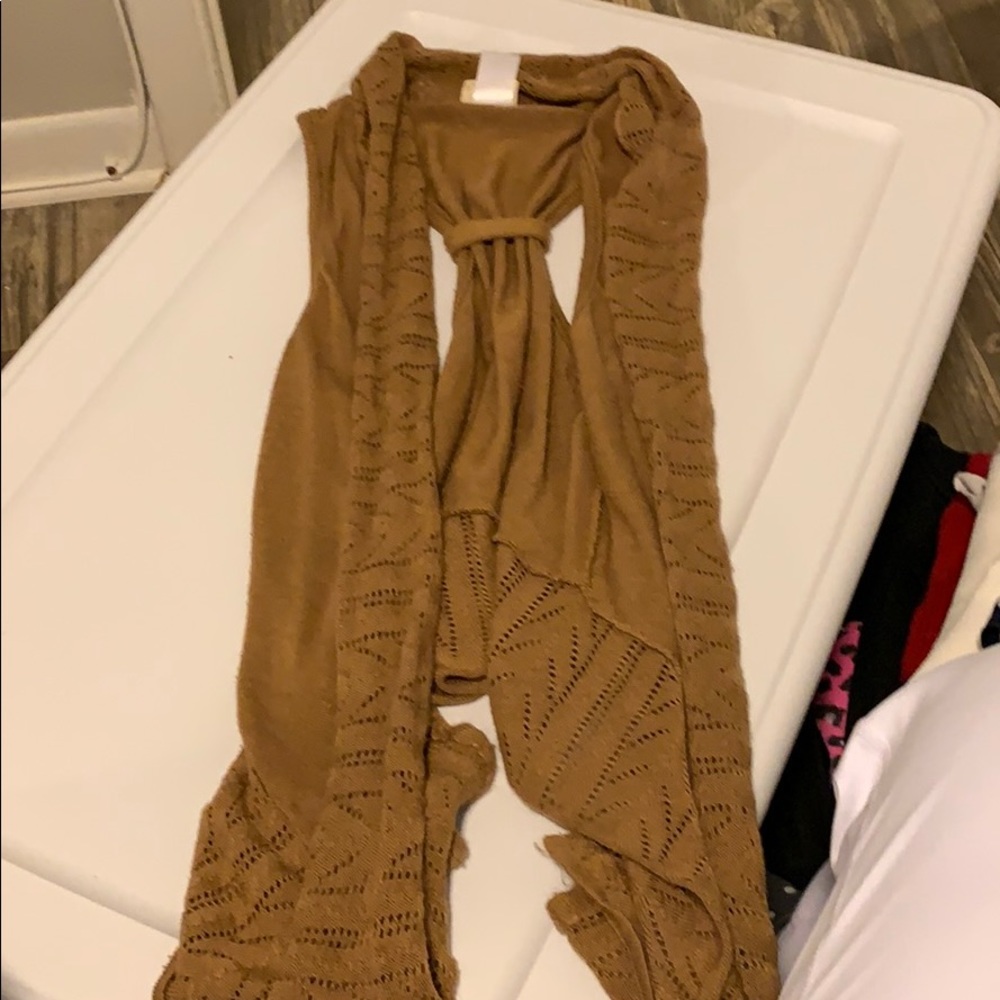 Sleeveless cardigan